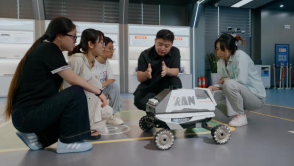 创意源于学生对校园管理中实际问题亲手规划完结的项目成果 创意源于学生对校园管理中实际问题亲手规划完结的项目成果