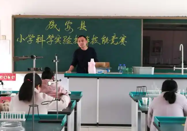 只有当立异实践成为学校常态科学思想成为每个孩子的根本本质 只有当立异实践成为学校常态科学思想成为每个孩子的根本本质